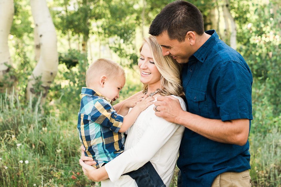 Logan Utah Family Photography Session - Sweet Moments by Candi Photography| Logan Utah Family Photographer | Logan Utah Family Photographer