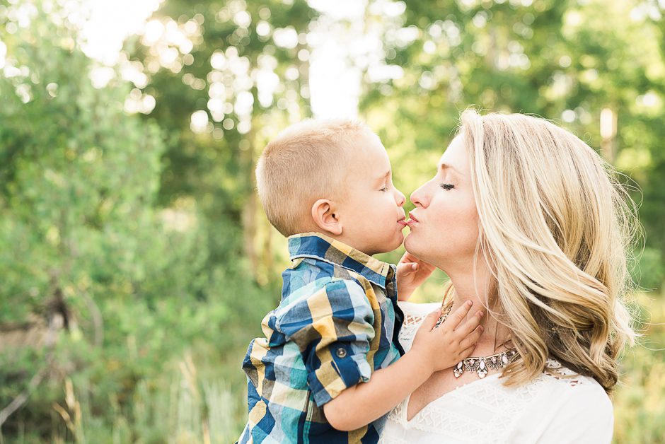 Logan Utah Family Photography Session - Sweet Moments by Candi Photography| Logan Utah Family Photographer | Logan Utah Family Photographer